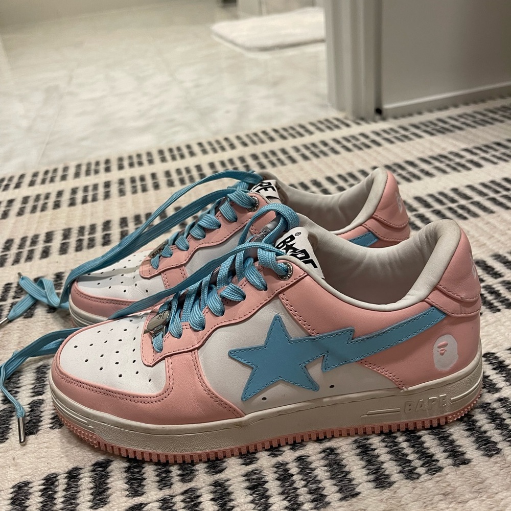 Bathing Ape Bape sneakers size 39 blue and pink. Never worn!!!